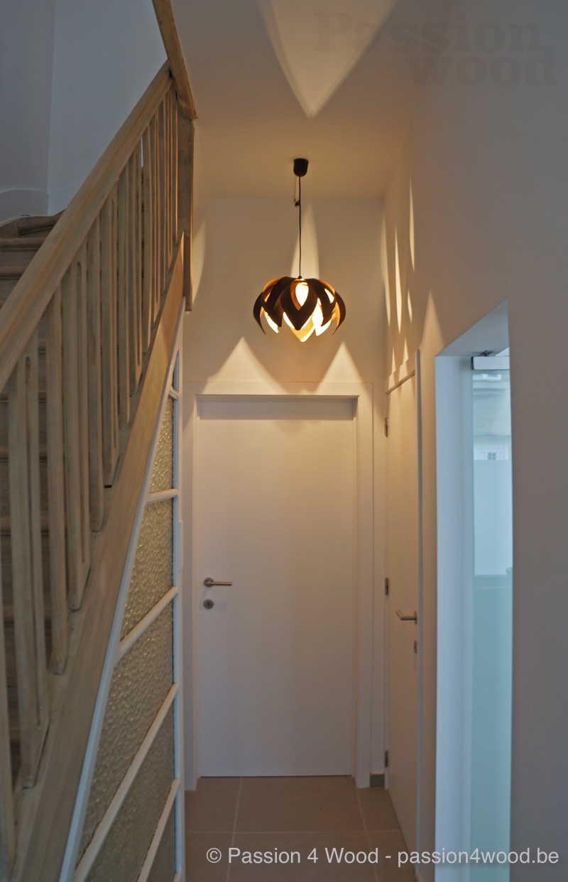 Tulip Klein in wenge en esdoorn in kantoor